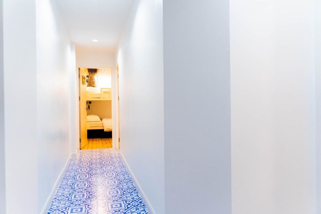 Бангкок: The LOL Elephant Hostel