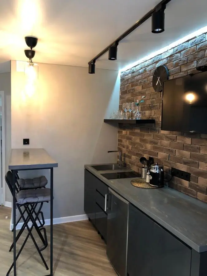 Тольятти: Appartment on Kudasheva 108(2)