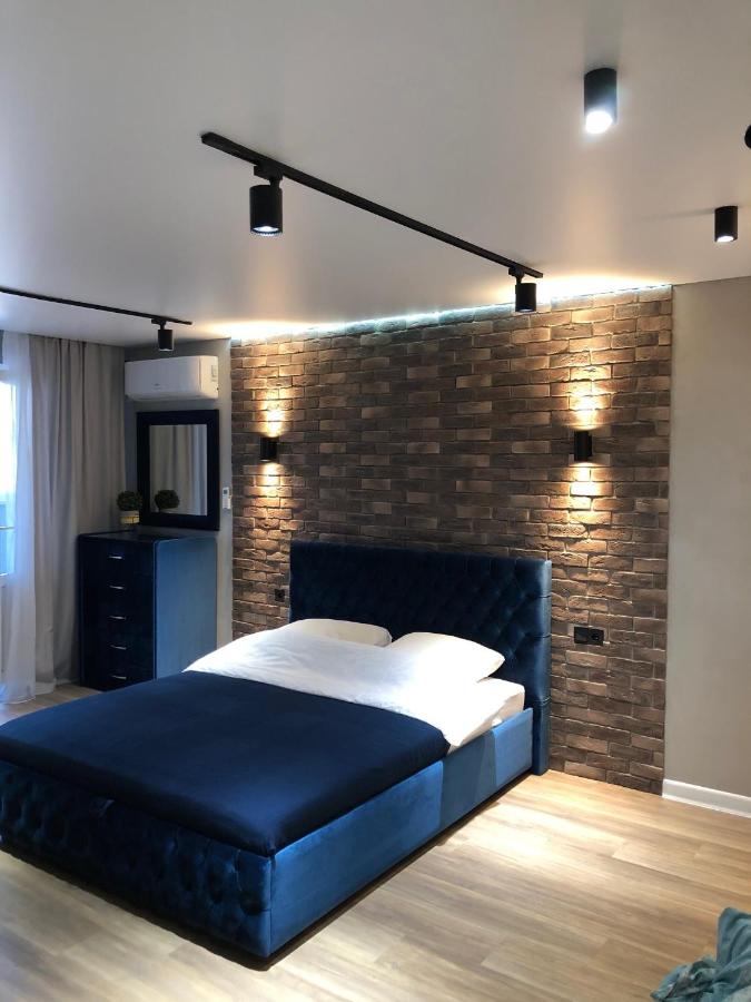 Тольятти: Appartment on Kudasheva 108(2)