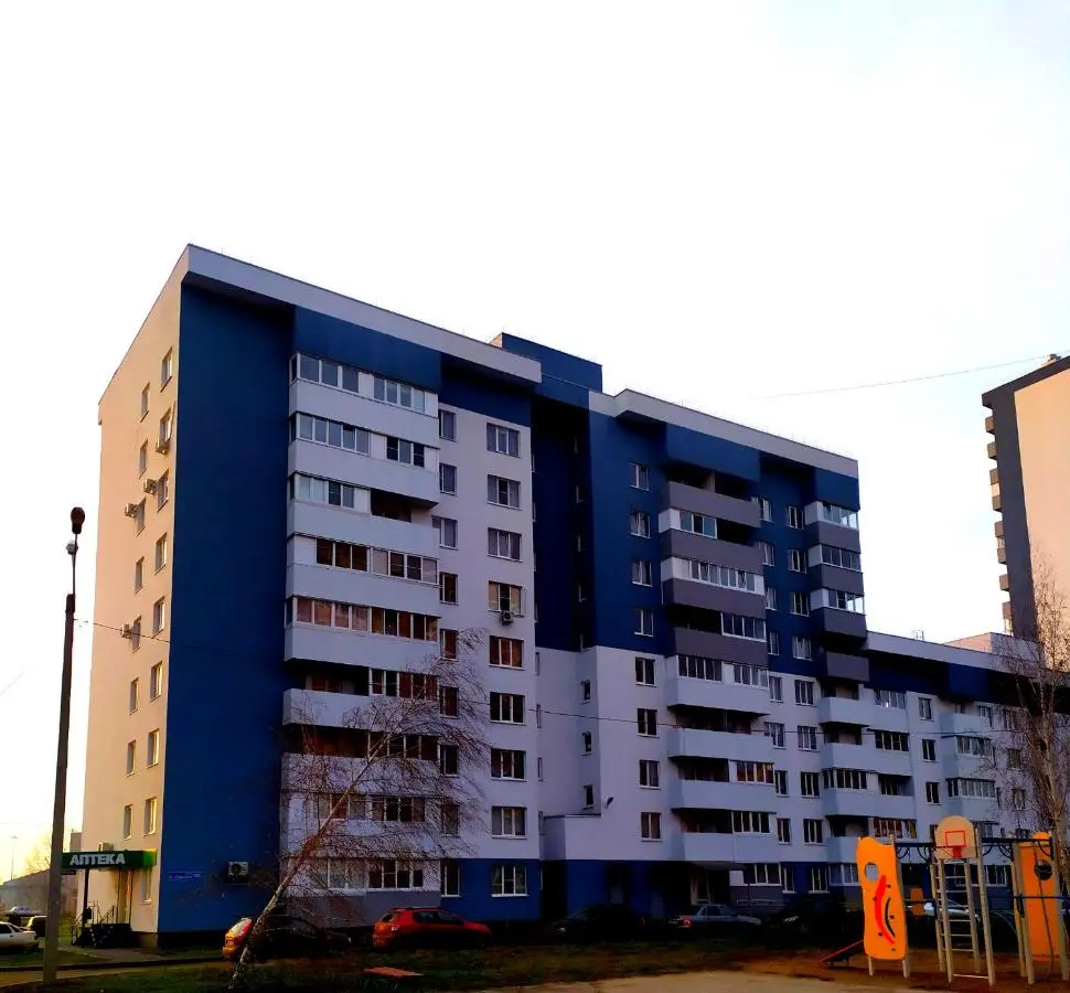 Тольятти: Appartment on Kudasheva 108(2)