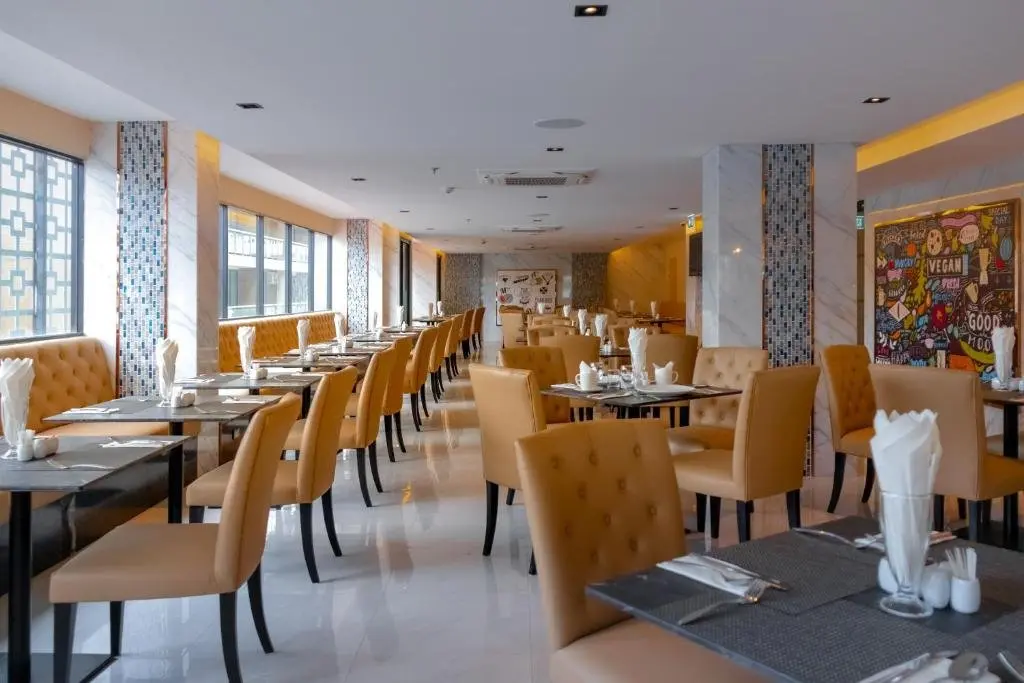 Паттайя: GLOW Pattaya