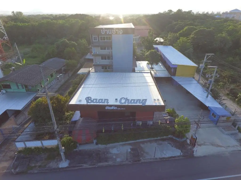 Так: Baan Chang Hotel & Coffee House