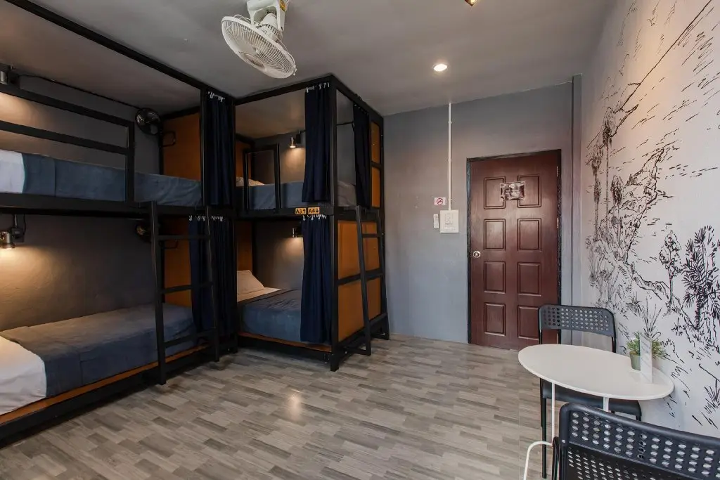 Муанг: The Z Nite Hostel