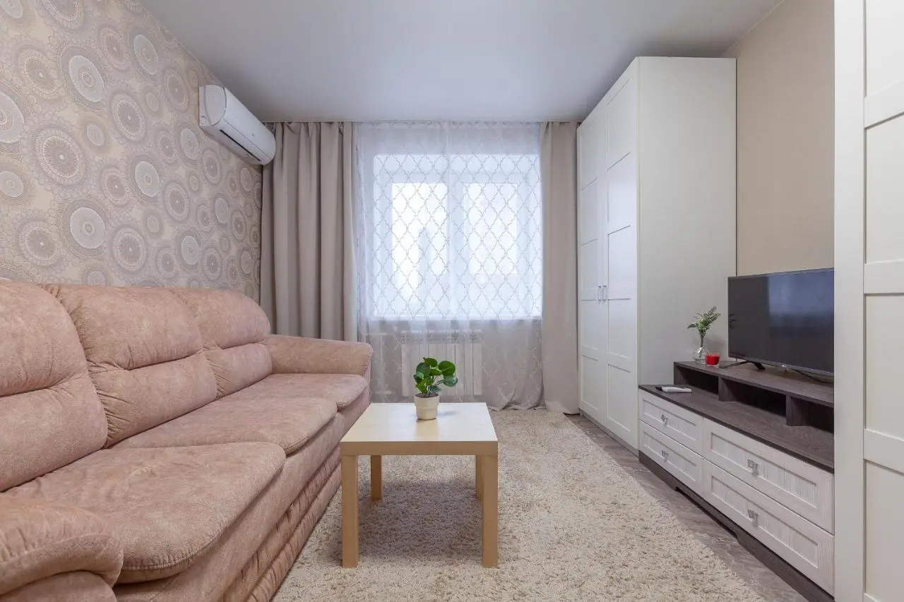 Самара: Уютные Апартаменты RentPlaza в центре города 24x7 дистанционно