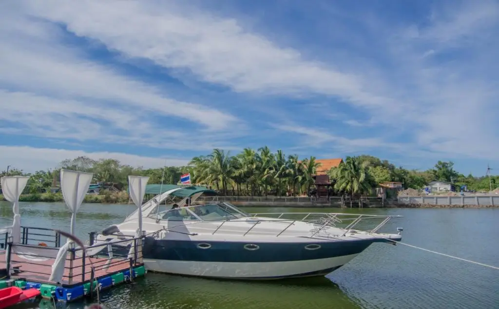 Столичный район Чантхабури: Phuengluang Riverside Hotel Chanthaburi