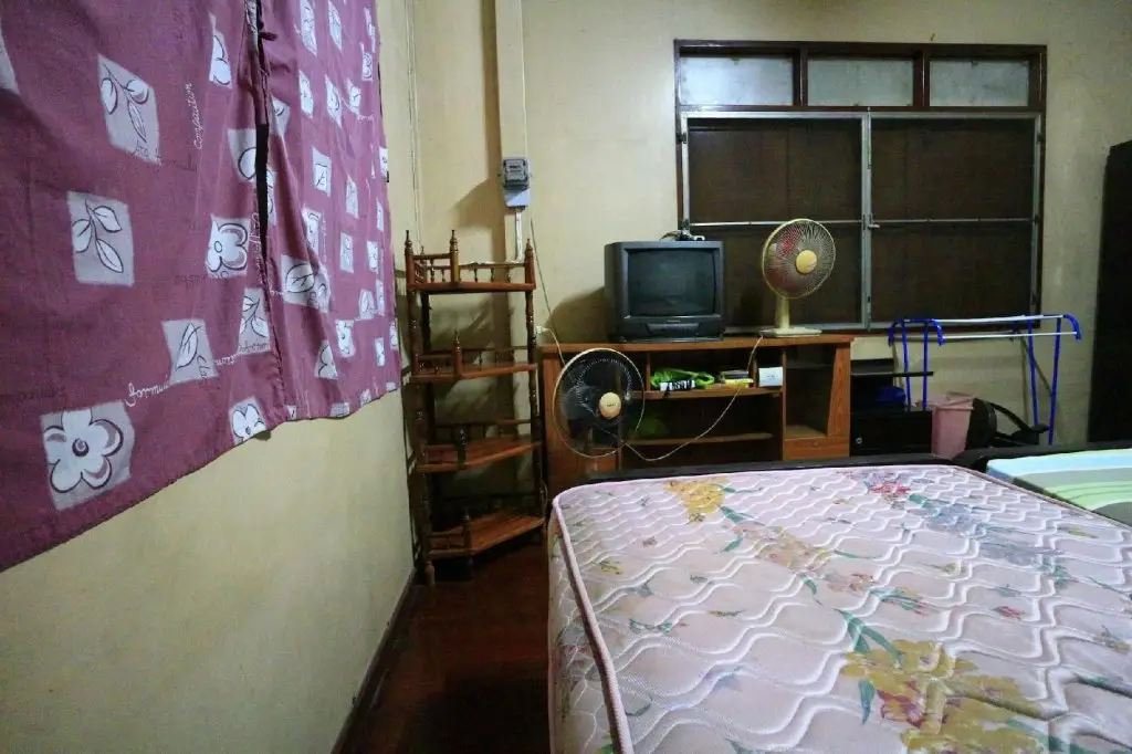 Бангкок: Anurak Guesthouse