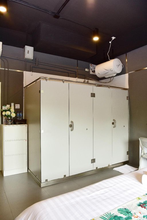 Бангкок: Forrest Bangkok Hotel - Hostel