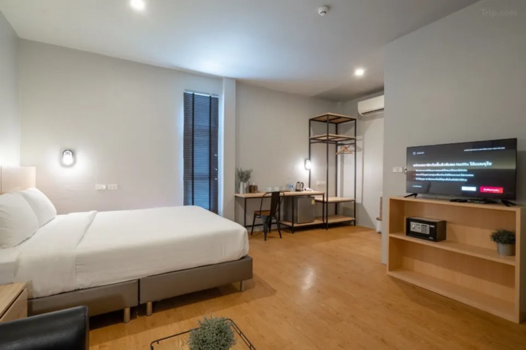Муанг: The Arbern Hostel x Bistro