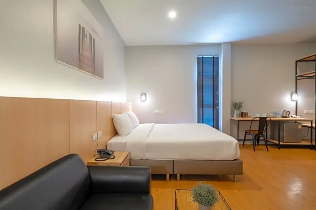 Муанг: The Arbern Hostel x Bistro