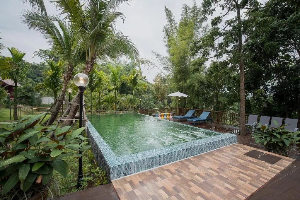 Чом-Тонг: Thanburi Resort