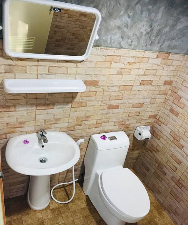 Ланта: Baan Ok