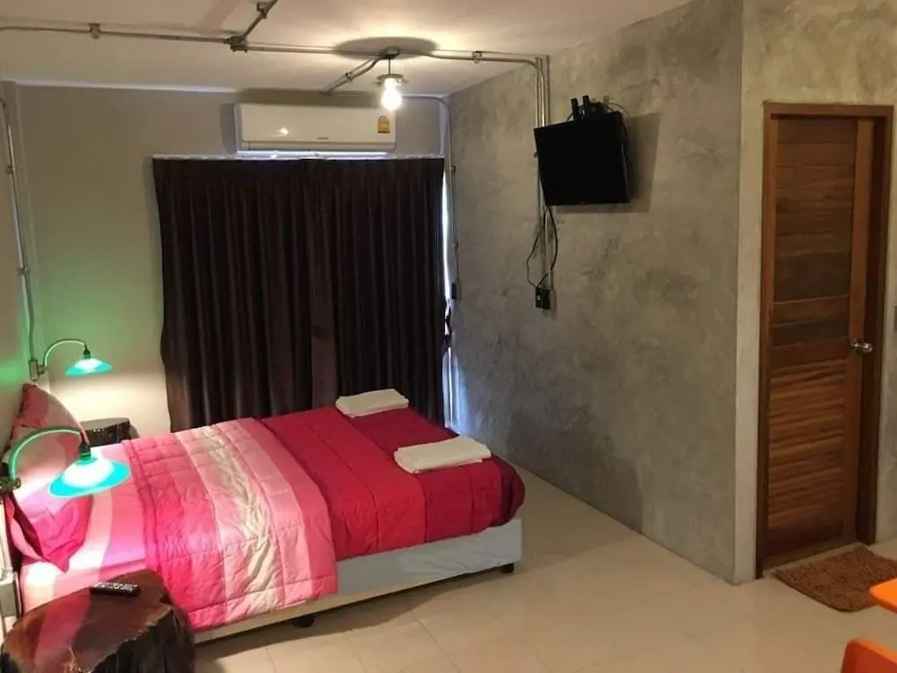 Као Лак: Khaolak Big Bike and Room for Rent