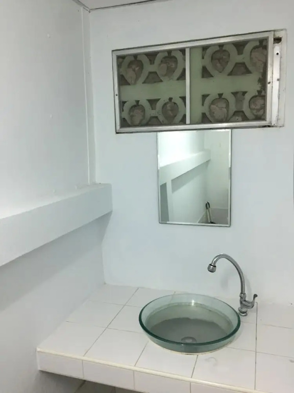 Пхаяу: Grandmom At Phayao House