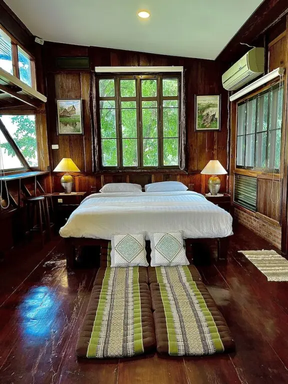 Пак-Чонг: Pakchong Family Home