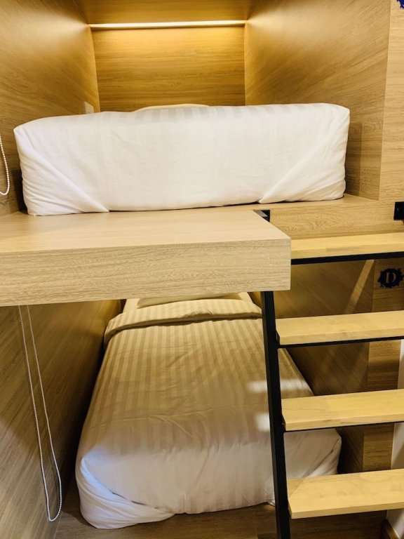 Бангкок: Atnest Hostel