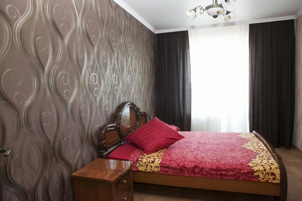 Тольятти: Апартаменты Home Hotel (Хоум Хотел) на Спортивной