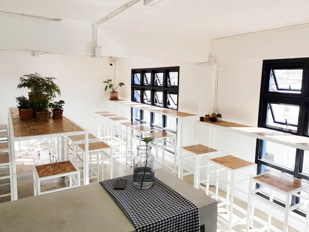 Чиангмай: Baan Phuen Hostel & Rooftop Bar