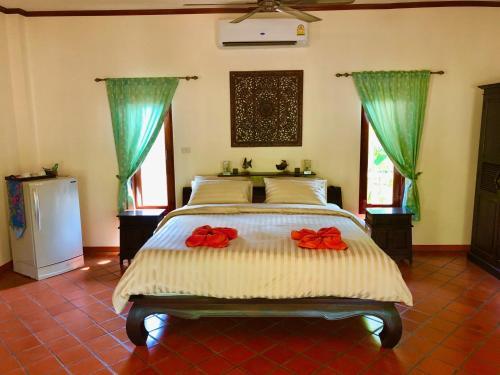 Муанг: Chalong Oasis Resort & Spa