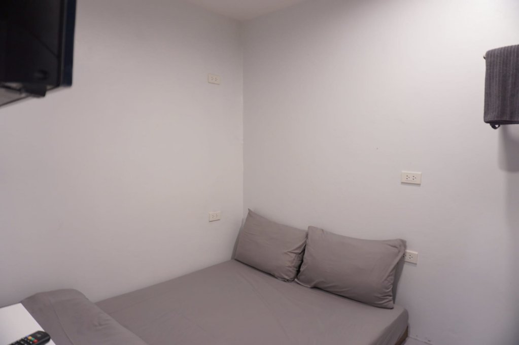 Кату: Minimal House Patong