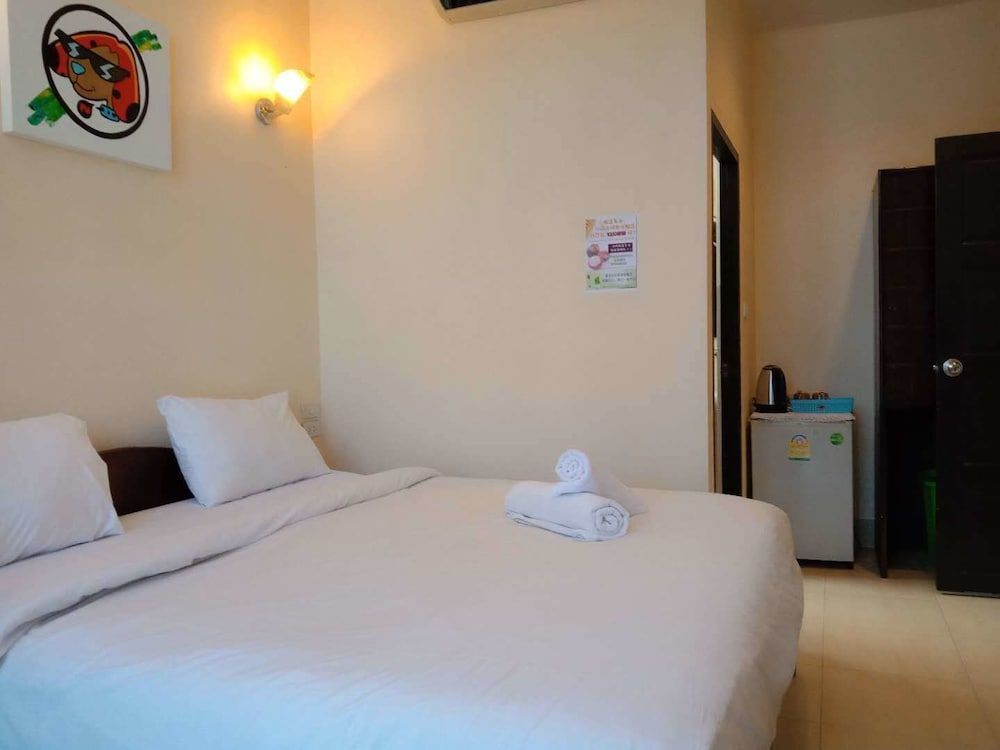 Кату: Zodiac Hotel