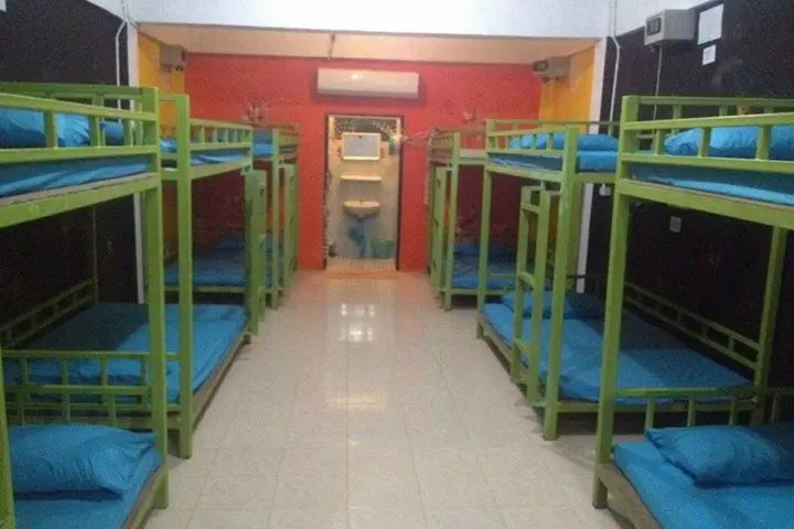 Пхи-Пхи-Дон: Hangover Hostel