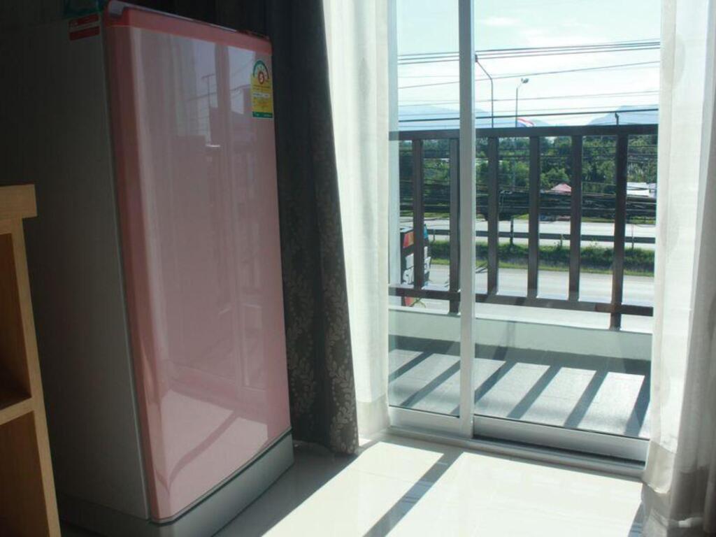 Чонбури: Sinsupatakul Apartment