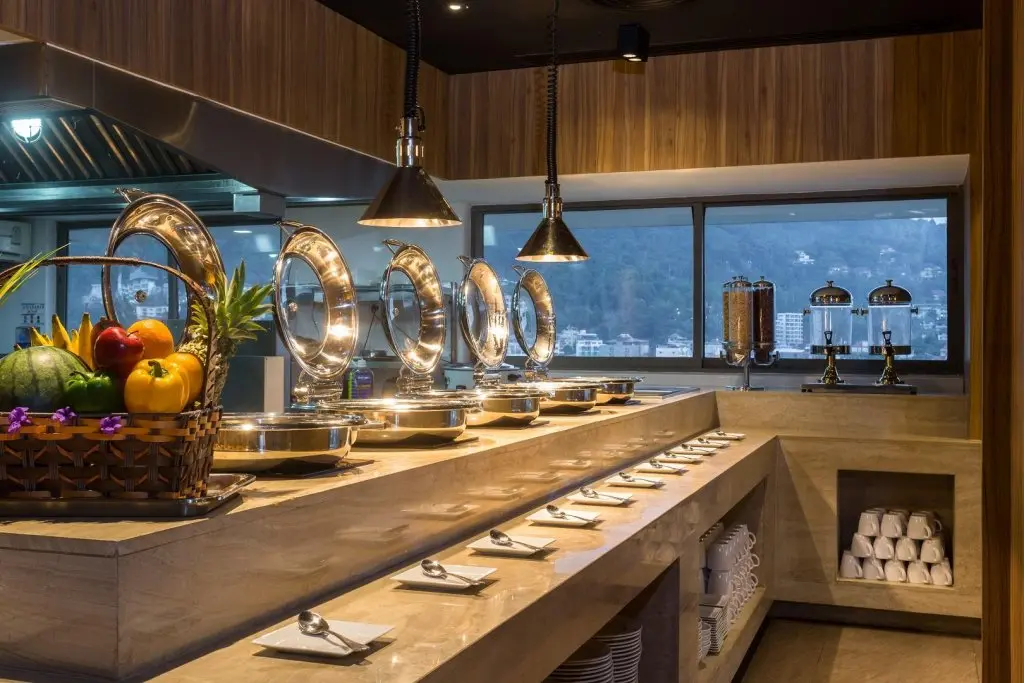 Патонг: Отель Journeyhub Phuket Patong