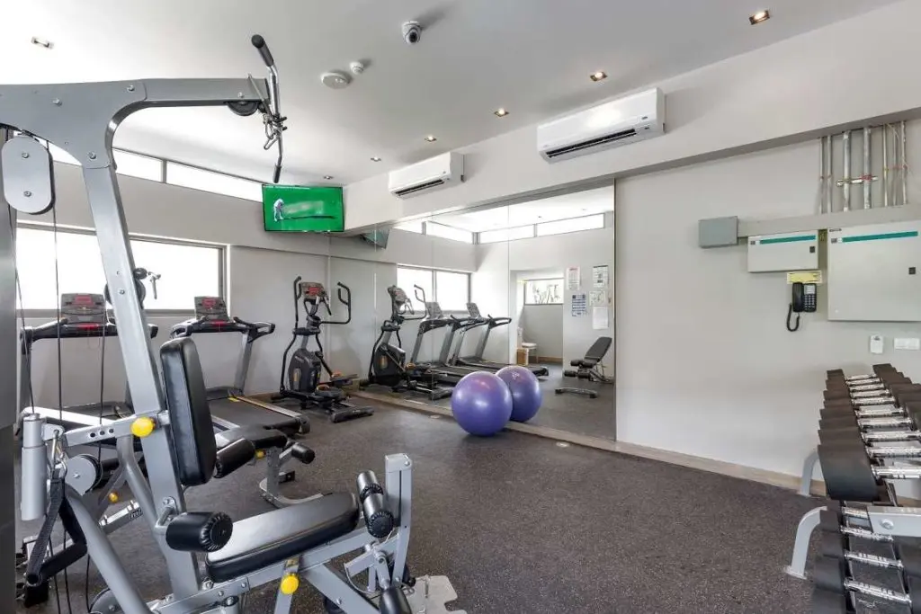 Патонг: Отель Journeyhub Phuket Patong