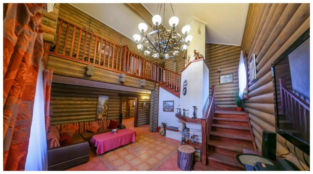 Тольятти: Villa Vosmaya Milya
