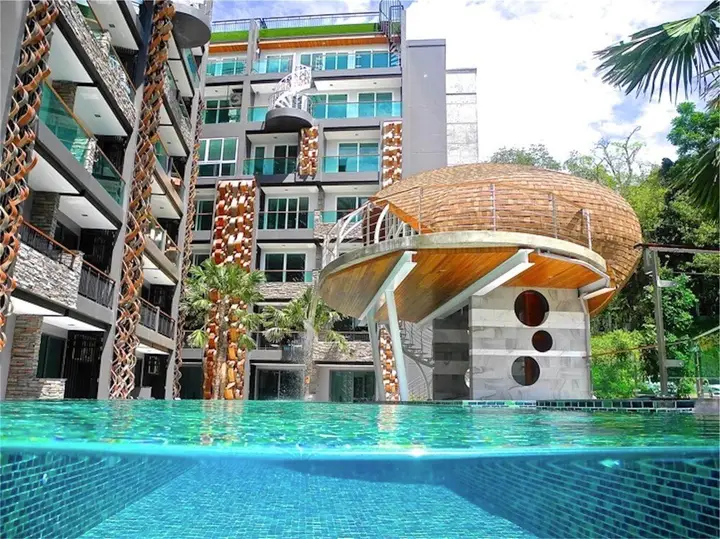 Кату: Emerald Patong 2 bedrooms Apartment with Terrace
