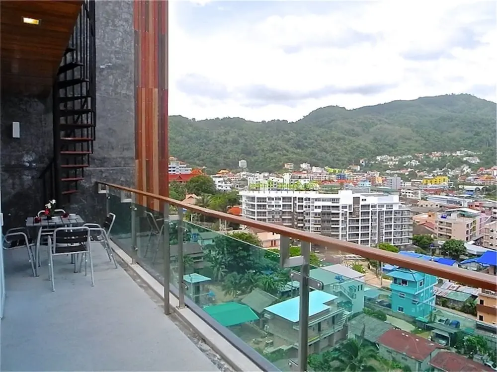 Кату: Emerald Patong 2 bedrooms Apartment with Terrace