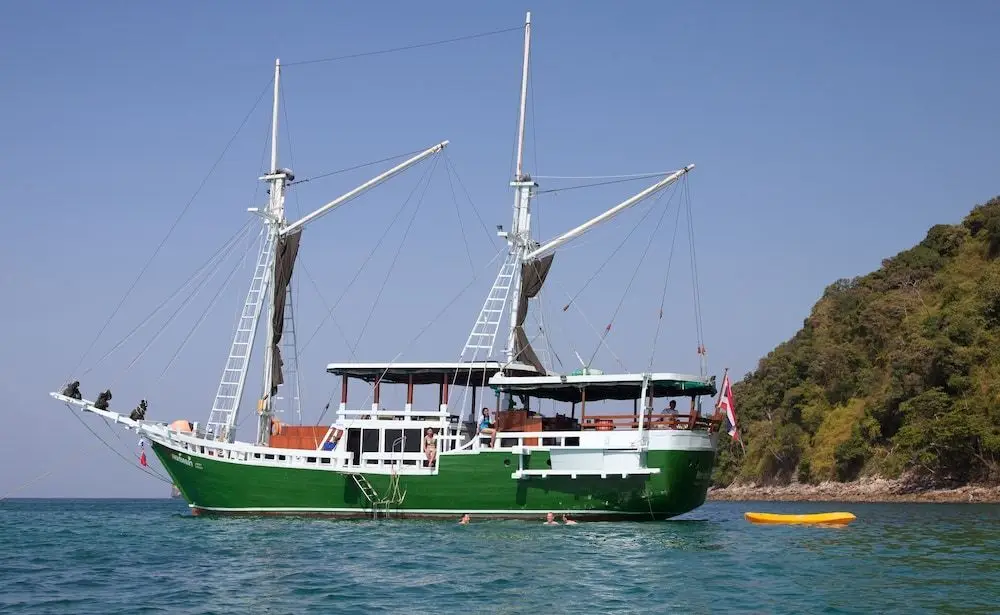 Муанг: Spaboat