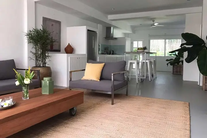 Као Лак: Isara Khao Lak