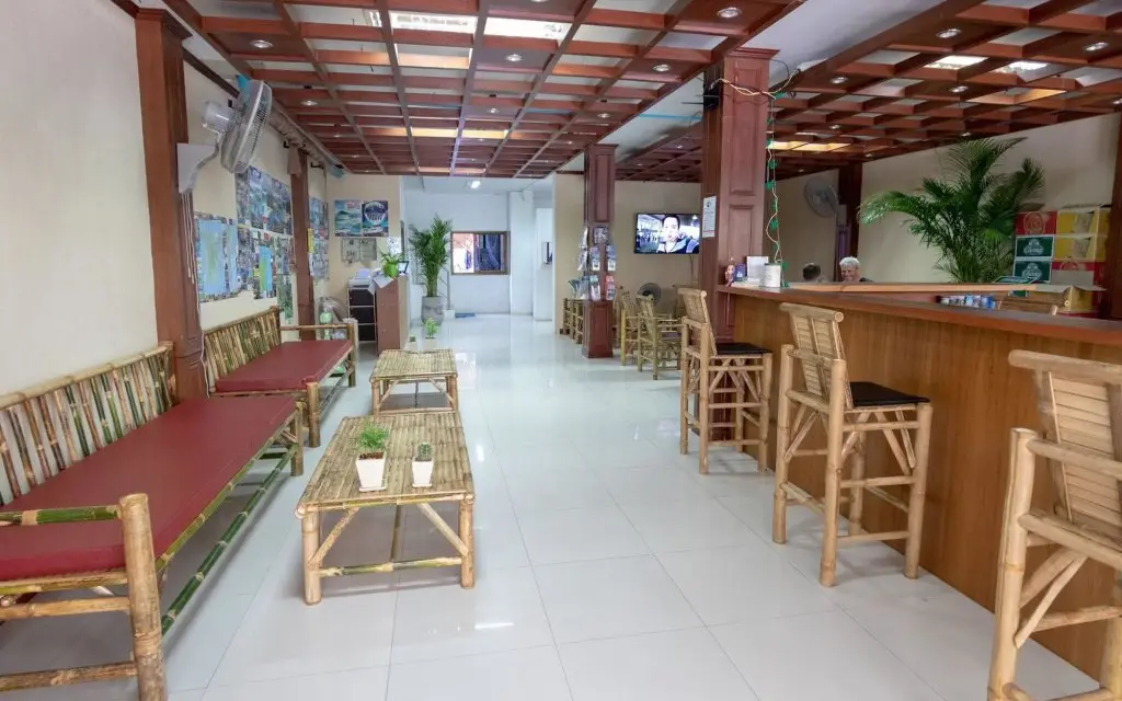 Самуи: P & T Hostel