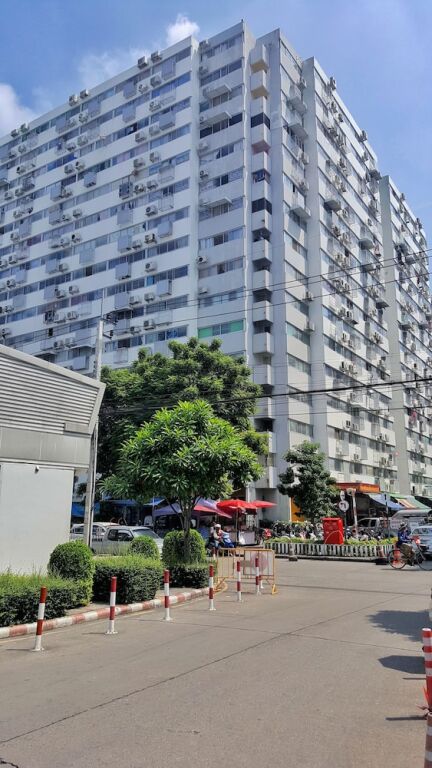 Паккрет: Popular Condo Muangthong Thani