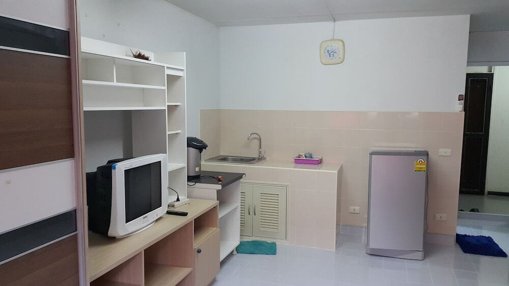 Паккрет: Popular Condo Muangthong Thani