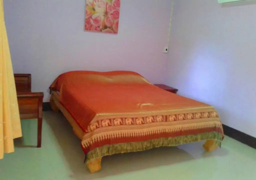 Нонг-Пан-Чан: At Home Suanphung