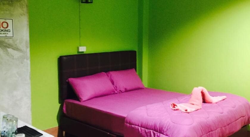 Су-Нгайколок: P Homestay