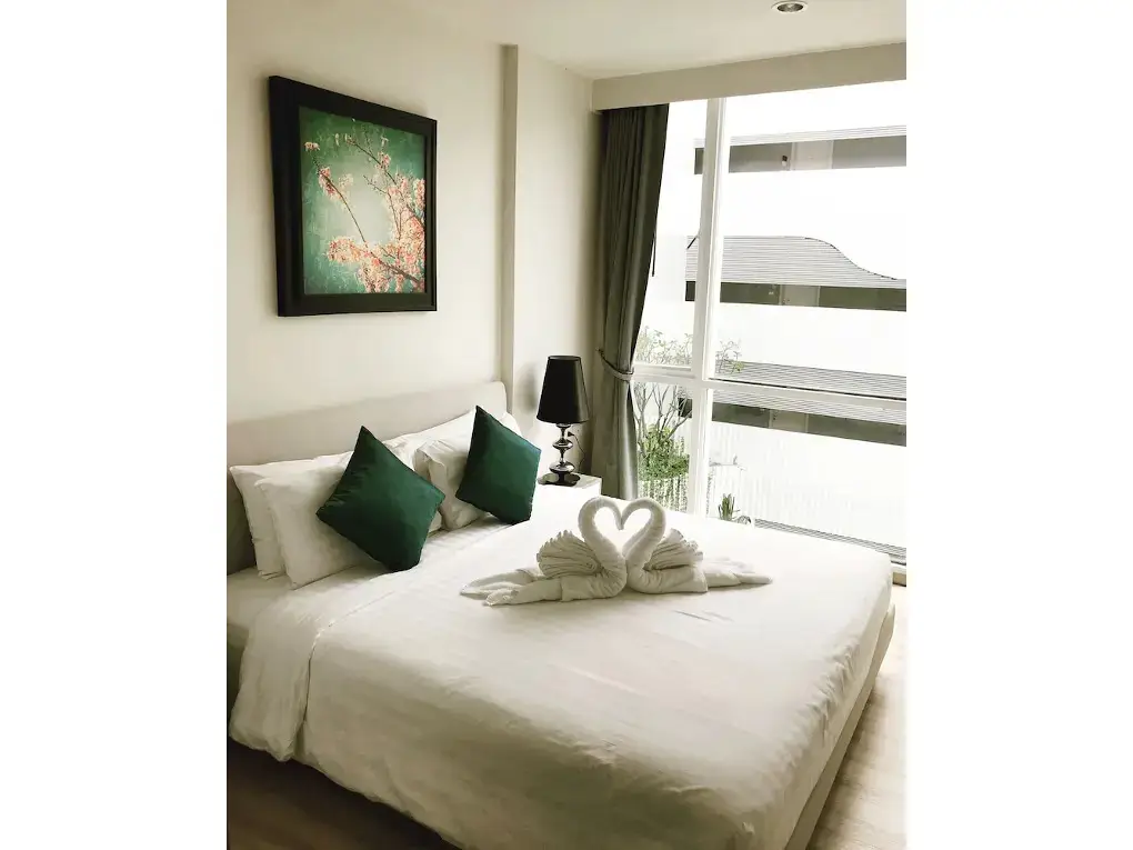 Муанг: The Base Downtown Condo by Joy