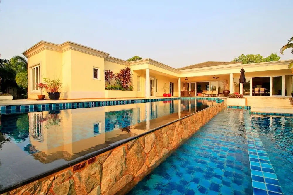 Паттайя: Pattaya Sunset Villa 4 Bedroom Sleeps 8