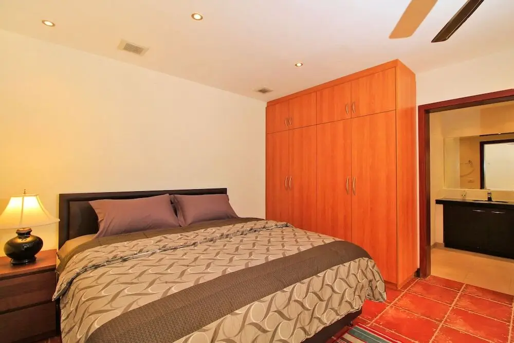 Паттайя: Pattaya Sunset Villa 4 Bedroom Sleeps 8