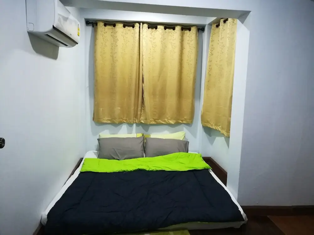 Кхэм Сон: Green Hills Home