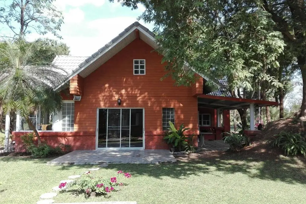 Кханонгпхра: Earthhouse Khaoyai