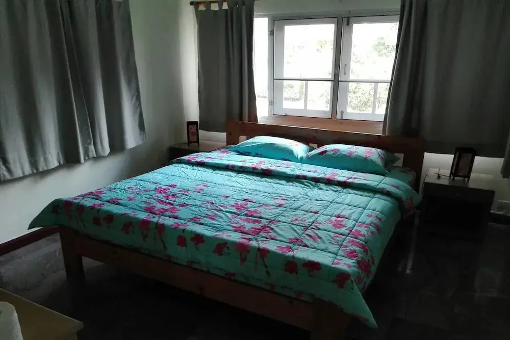 Кханонгпхра: Earthhouse Khaoyai