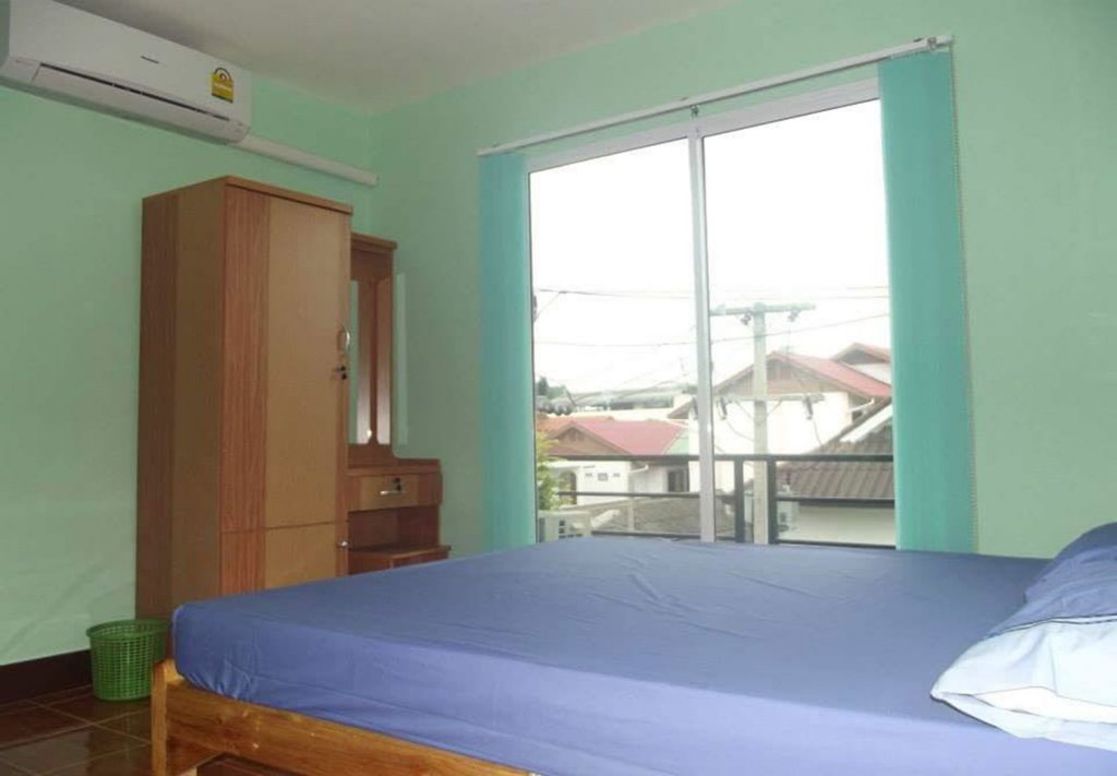 Чиангмай: You and Me Hostel