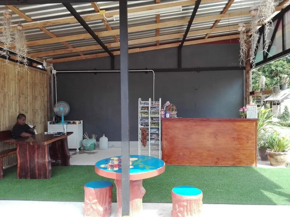 Ланта: Lanta Mother Hostel