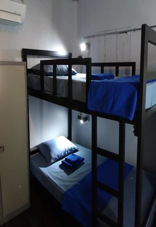 Бангкок: Monkey Cave - Hostel