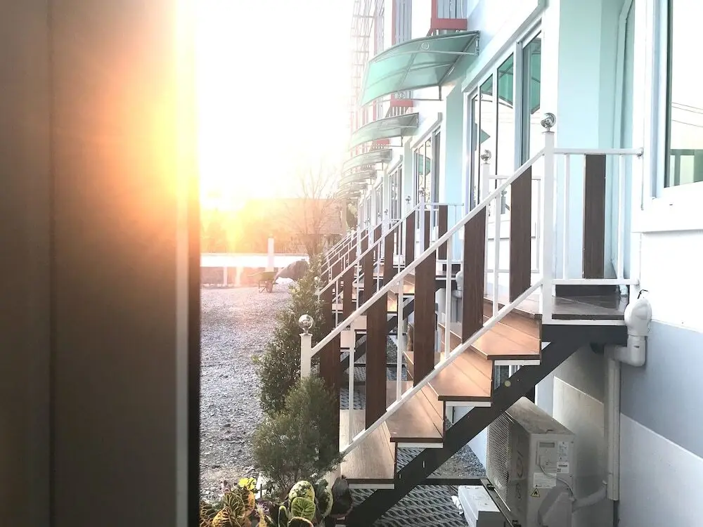 Накхон-Патхом: Papasstar Residence
