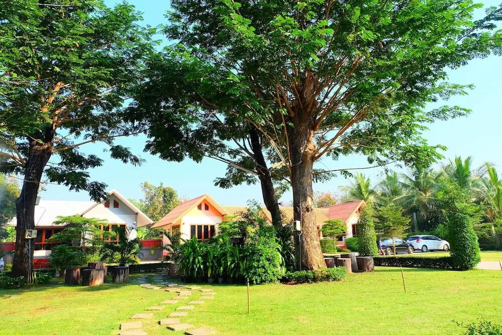 Так: Baan Suan Siriwat