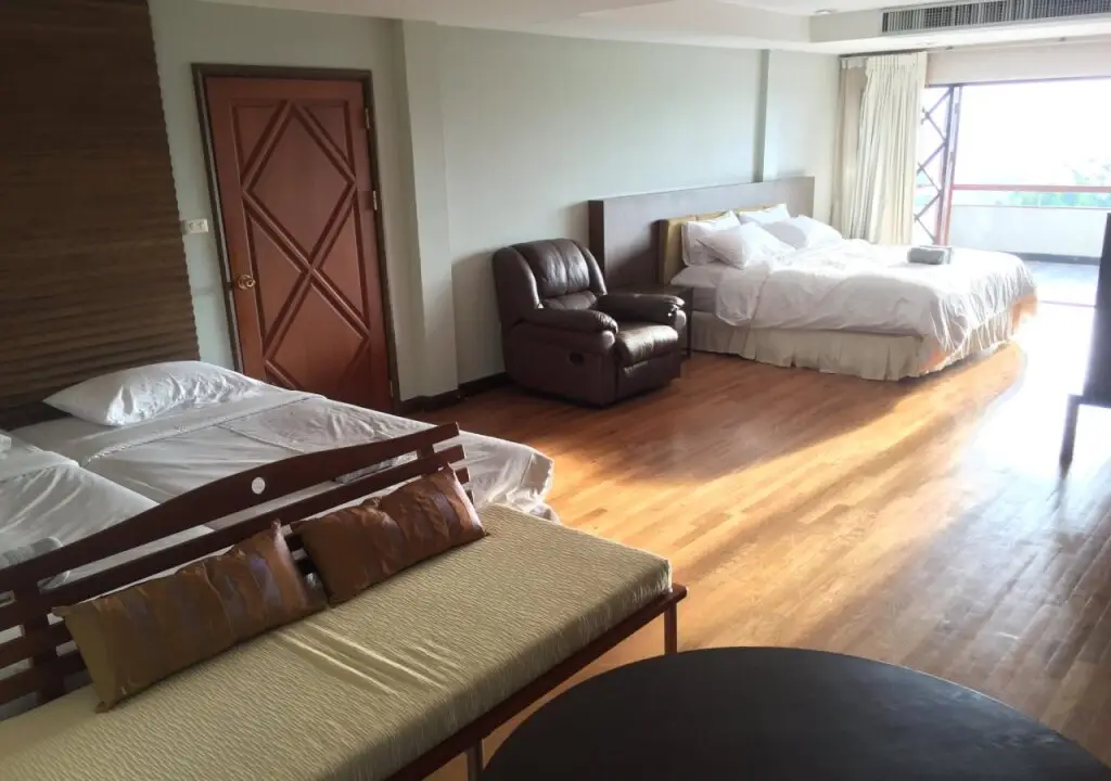 Пак-Чонг: Phuripimarn Penthouse